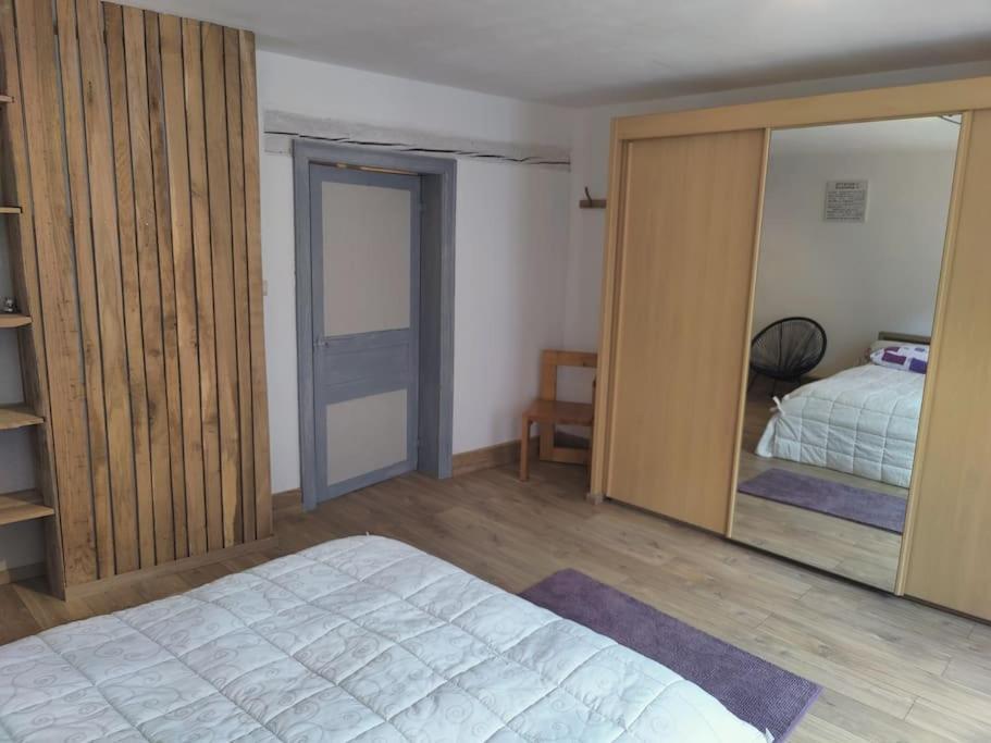 La Pleine Lune Apartment *